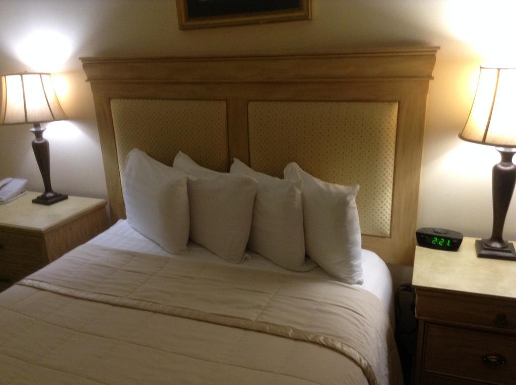 The Prytania Oaks Hotel New Orleans Bagian luar foto